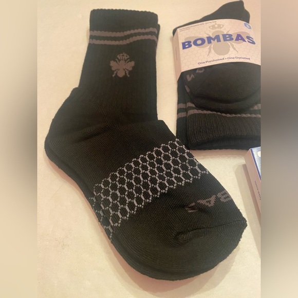 Bombas 2 Pairs Unisex Black Socks Size Small - Picture 2 of 8